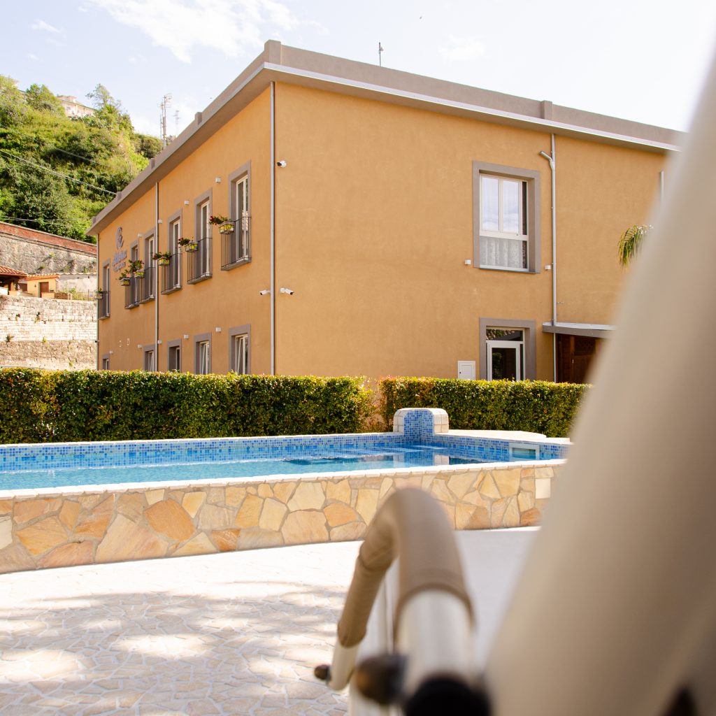 residence con piscina pizzo cvalabro